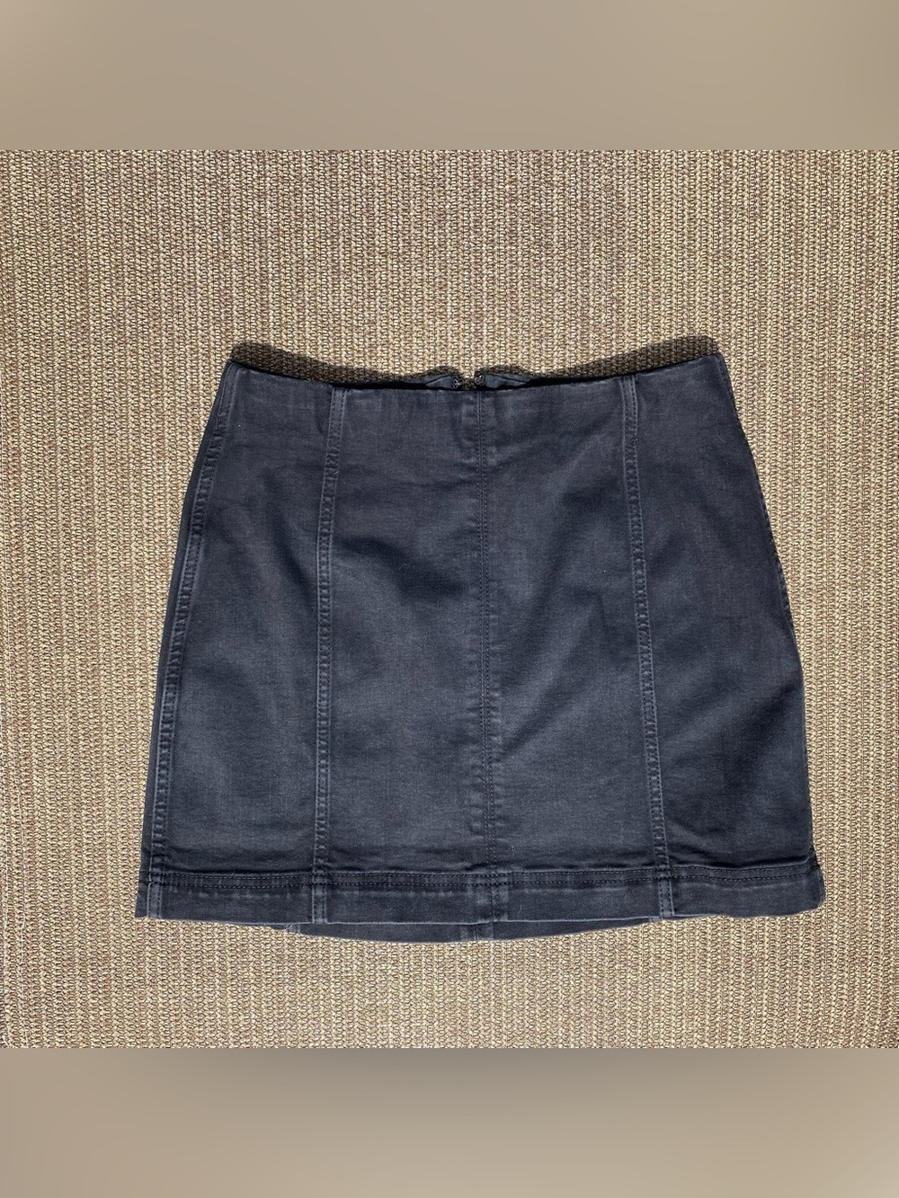 Wild Fable High Waisted Black Denim Mini Skirt Back Zip Seams Size 10